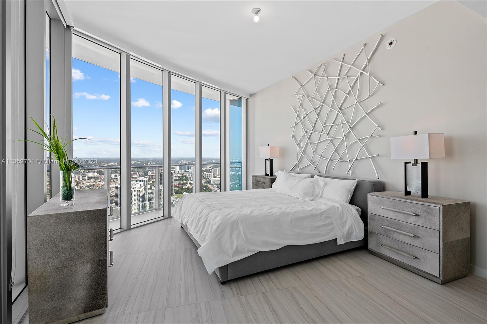 PARAMOUNT MIAMI WORLDCENT - Residential