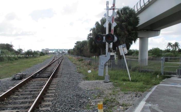 MIAMI INTERMODAL CENTER - Land