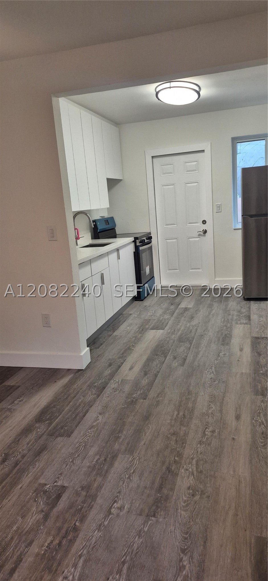 2142 NW 27th St 2142