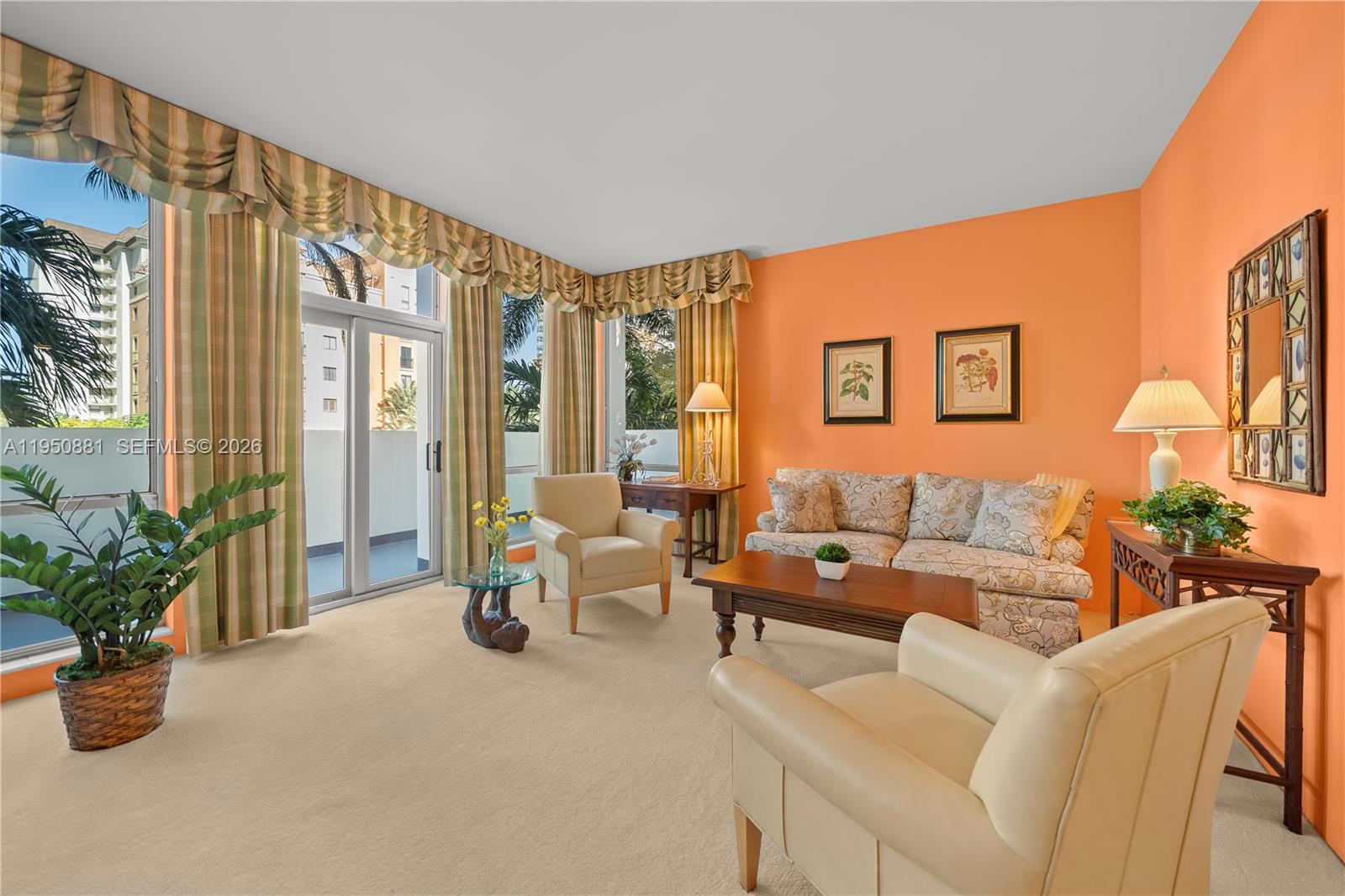 700 Biltmore Way 219