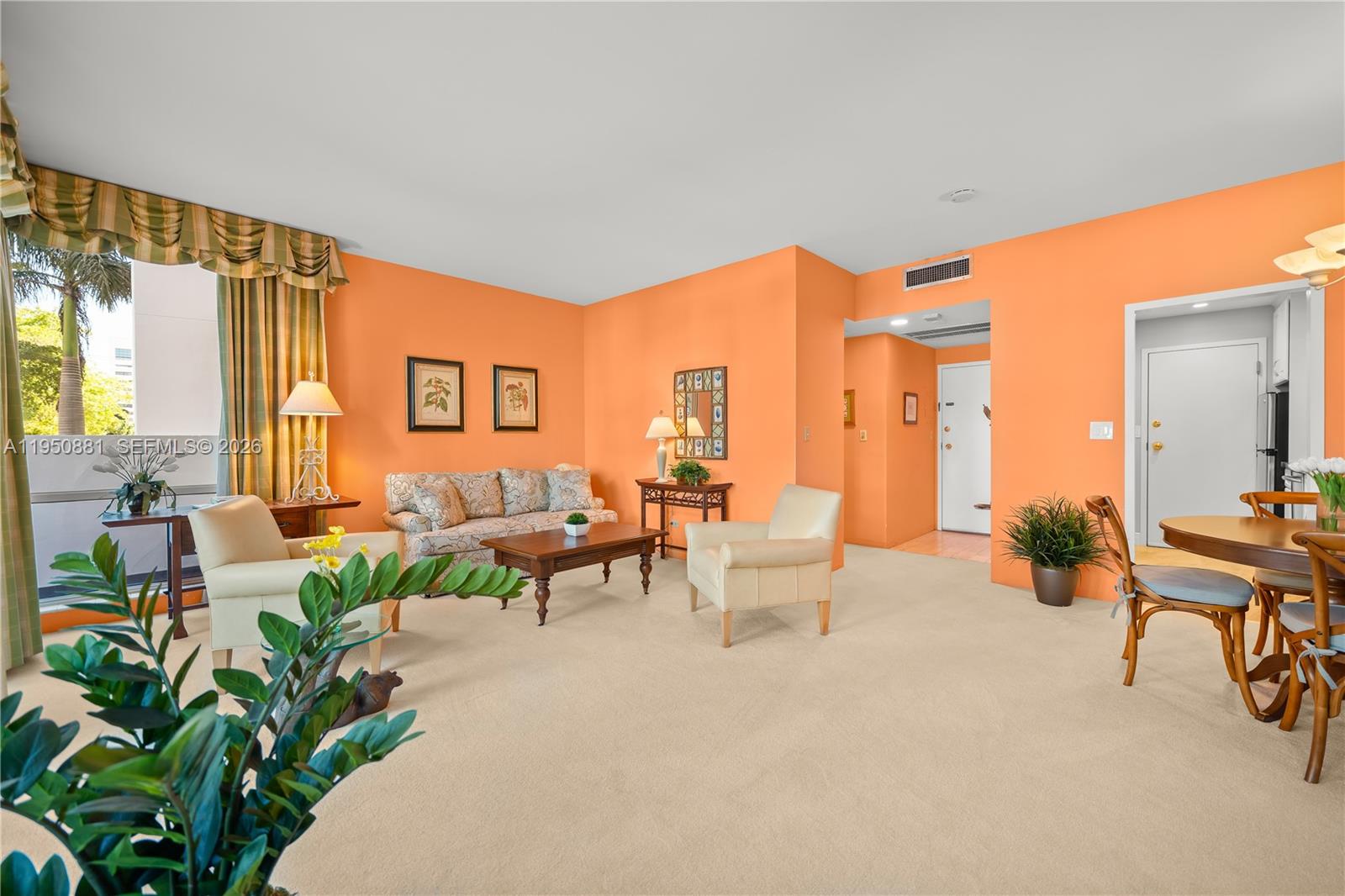 700 Biltmore Way 219