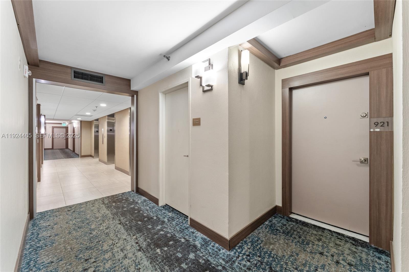 FLAMENCO CONDO TOWER - Residential