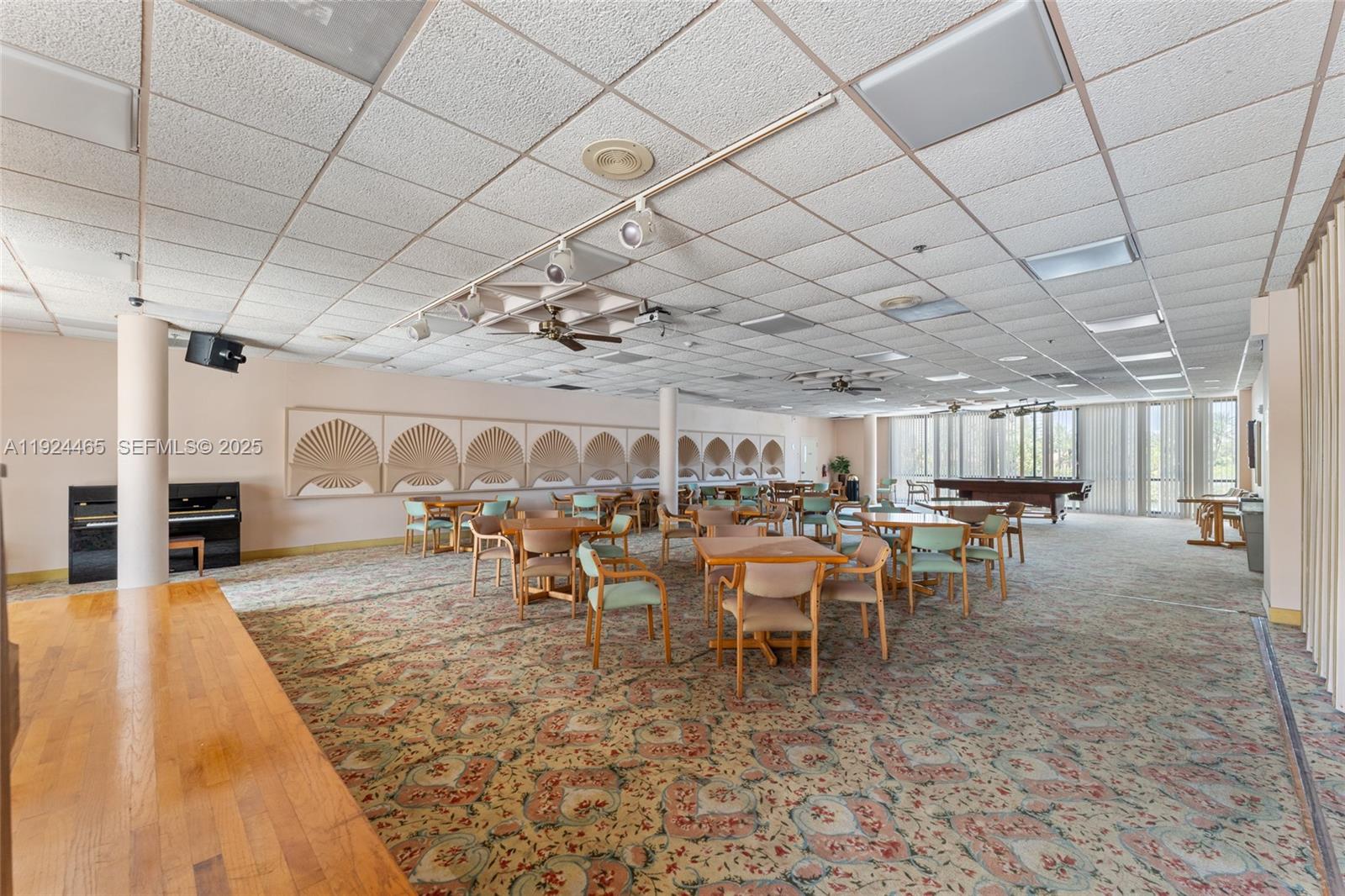 FLAMENCO CONDO TOWER - Residential