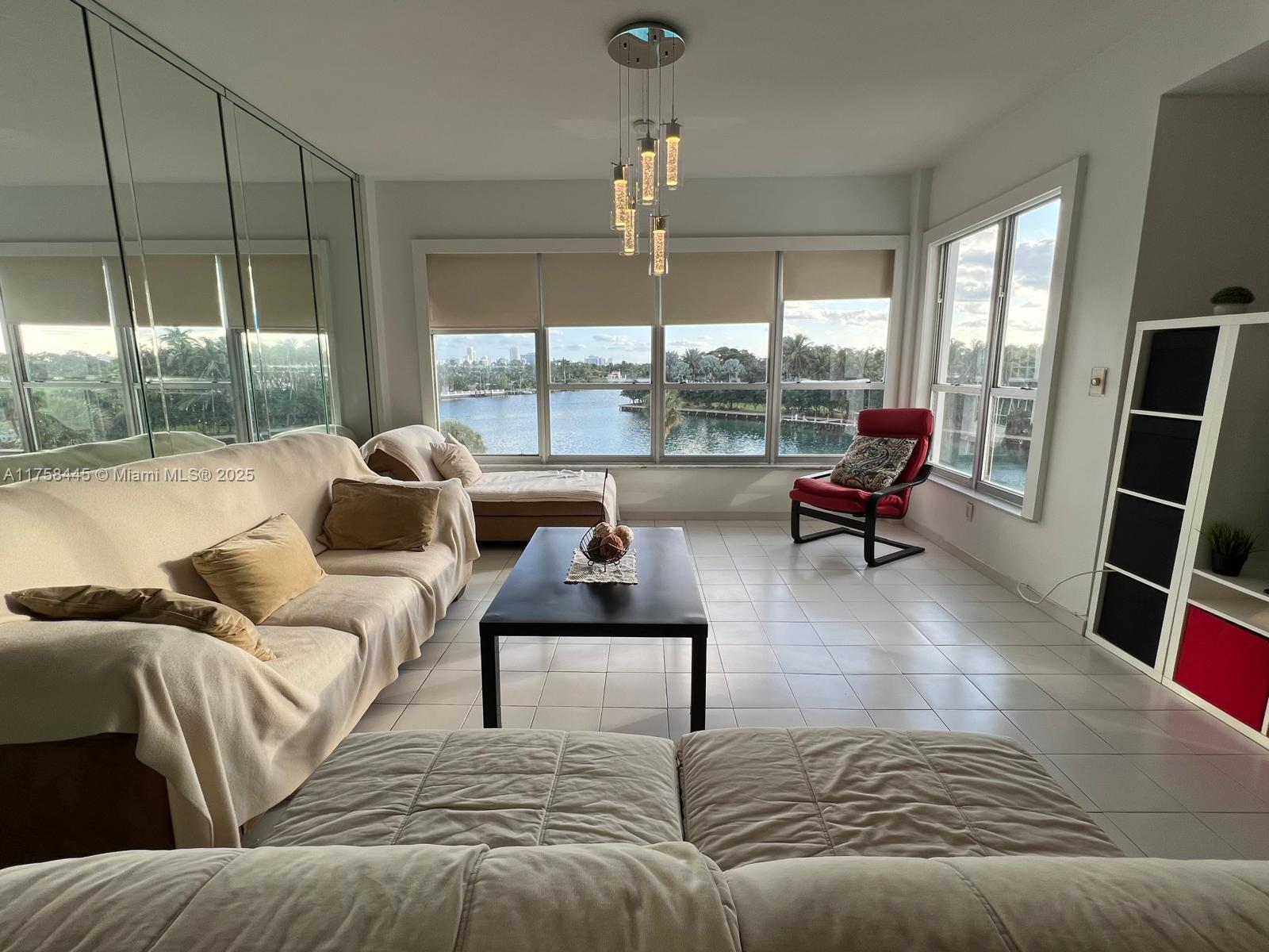 BLAIR HOUSE CONDO - WEST - Residential