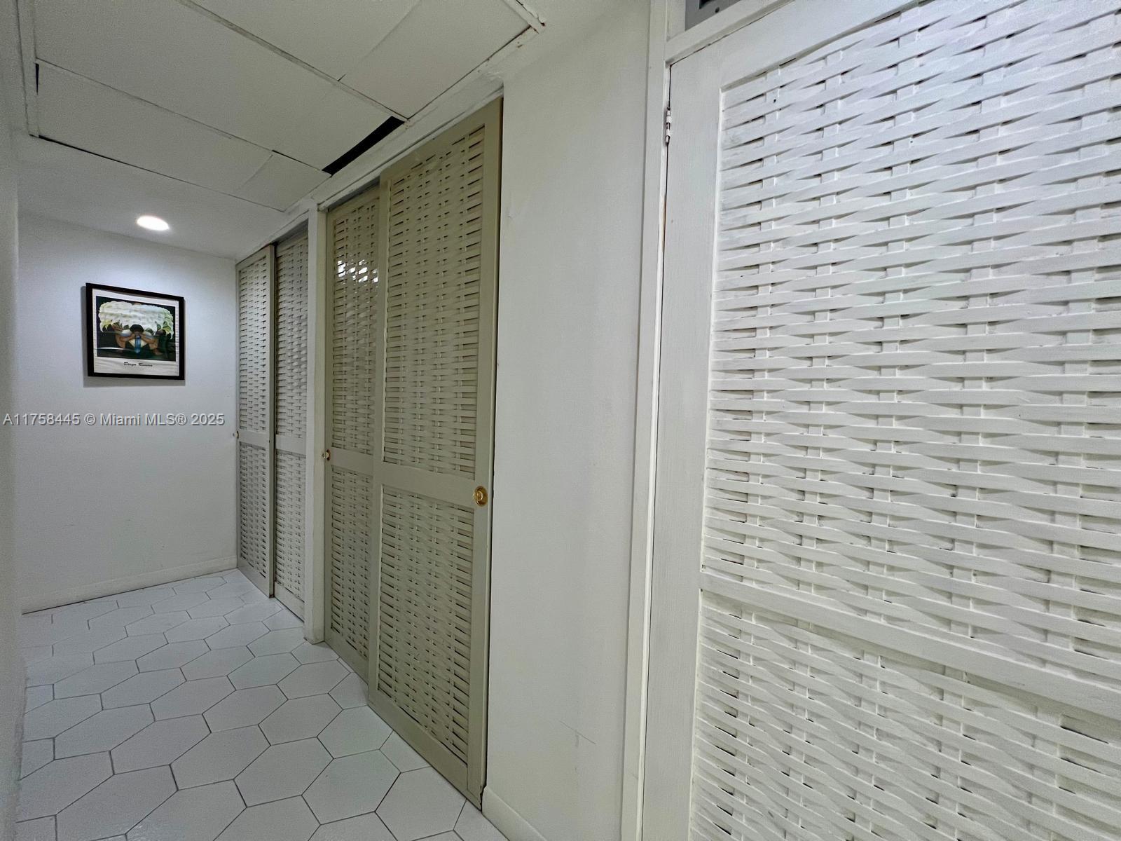 BLAIR HOUSE CONDO - WEST - Residential