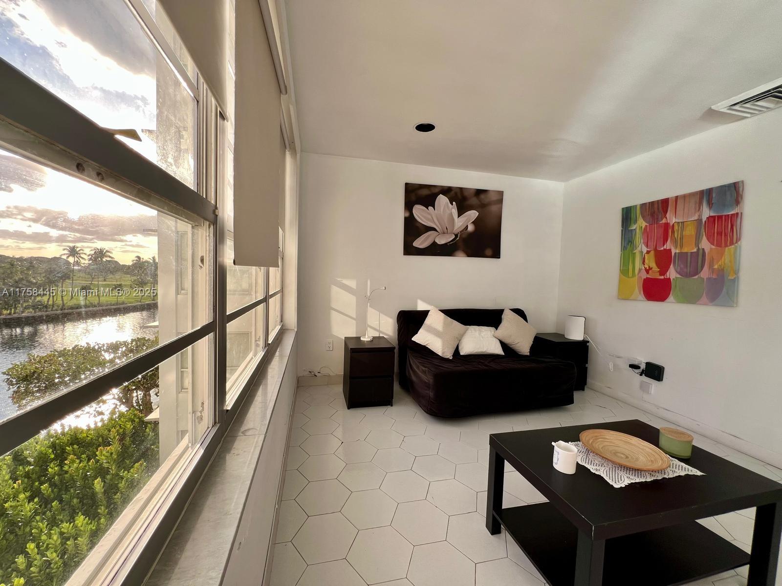 BLAIR HOUSE CONDO - WEST - Residential