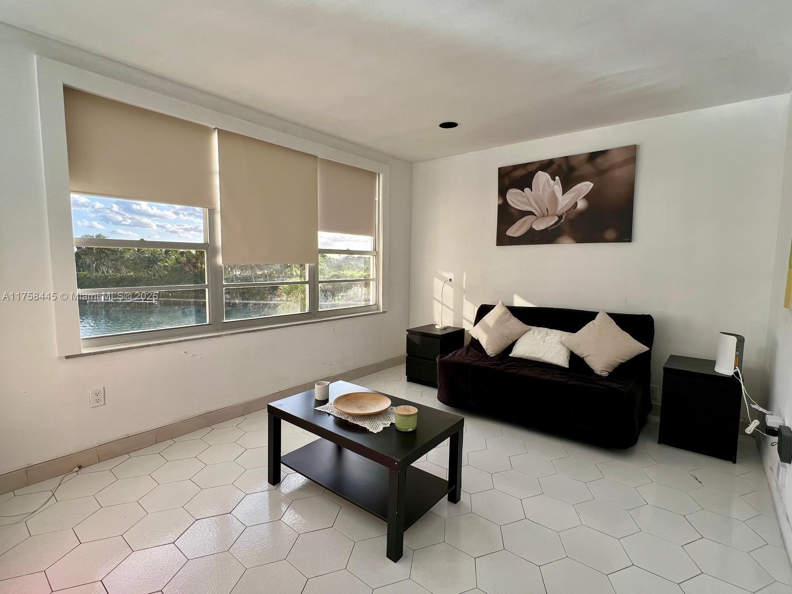 BLAIR HOUSE CONDO - WEST - Residential