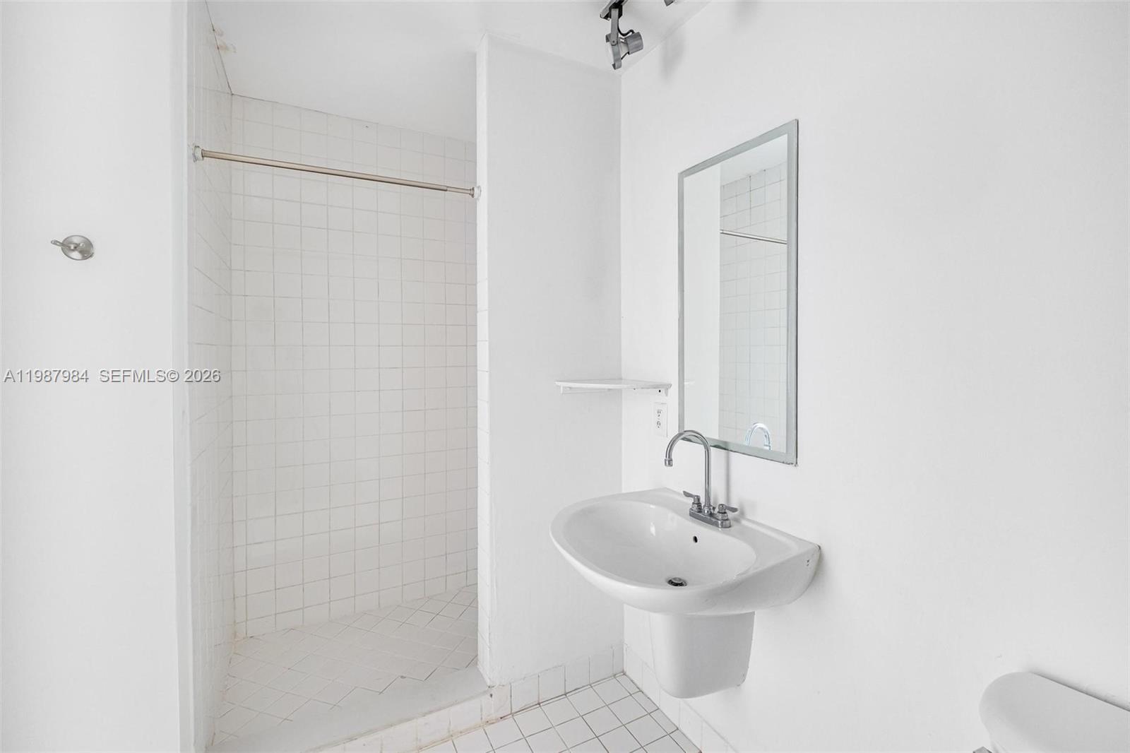 NEO CONDO - Residential