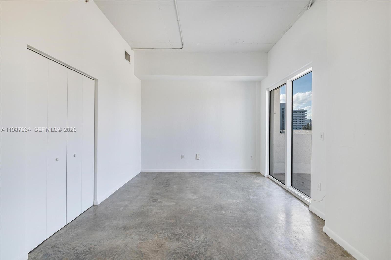 NEO CONDO - Residential