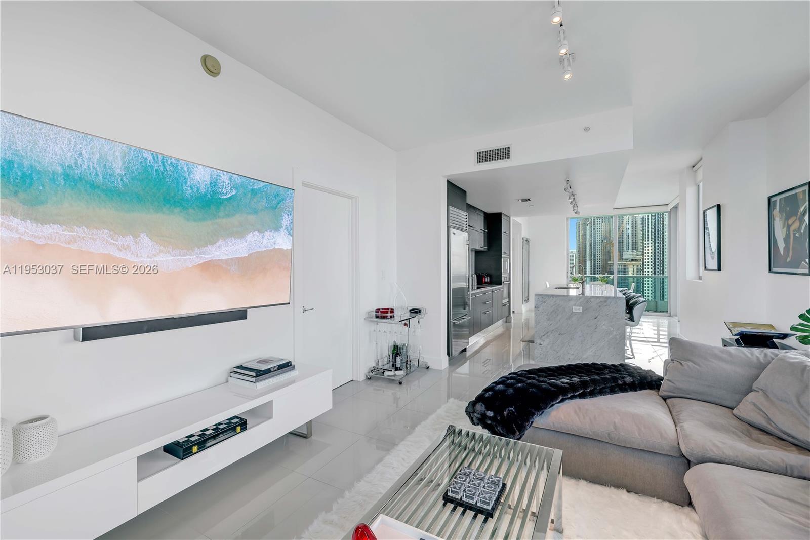 900 Biscayne Blvd 3112