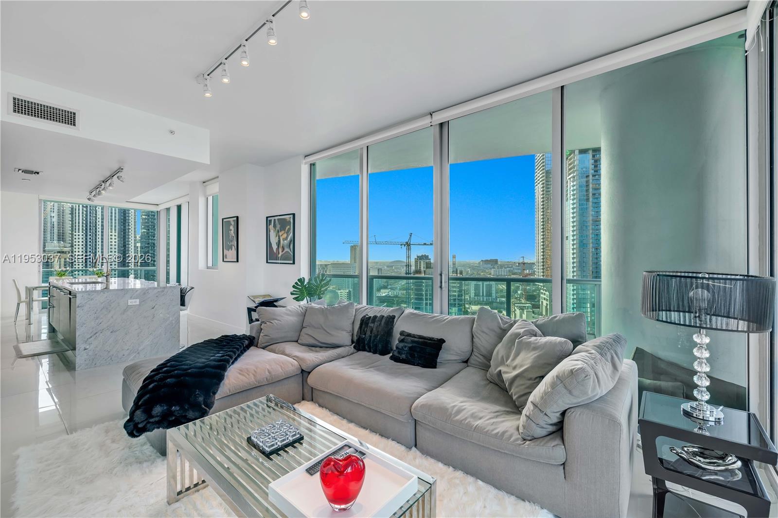 900 Biscayne Blvd 3112