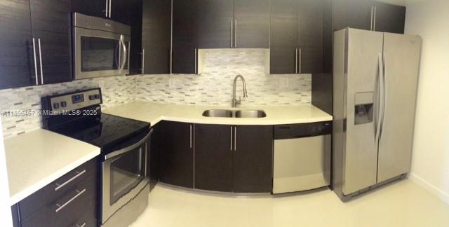 PARC CENTRAL AVENTURA - Residential Lease