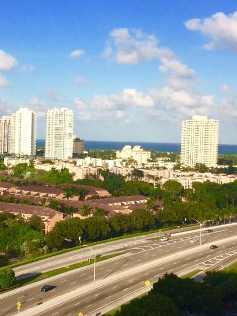 PARC CENTRAL AVENTURA - Residential Lease