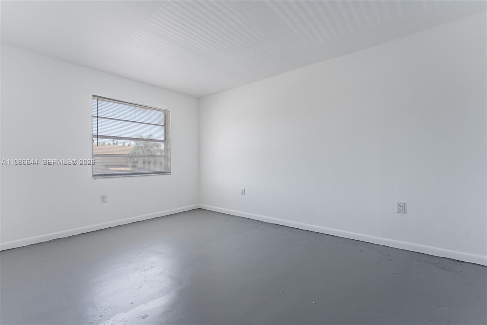 THE CORAL CREST CONDO - Residential Lease