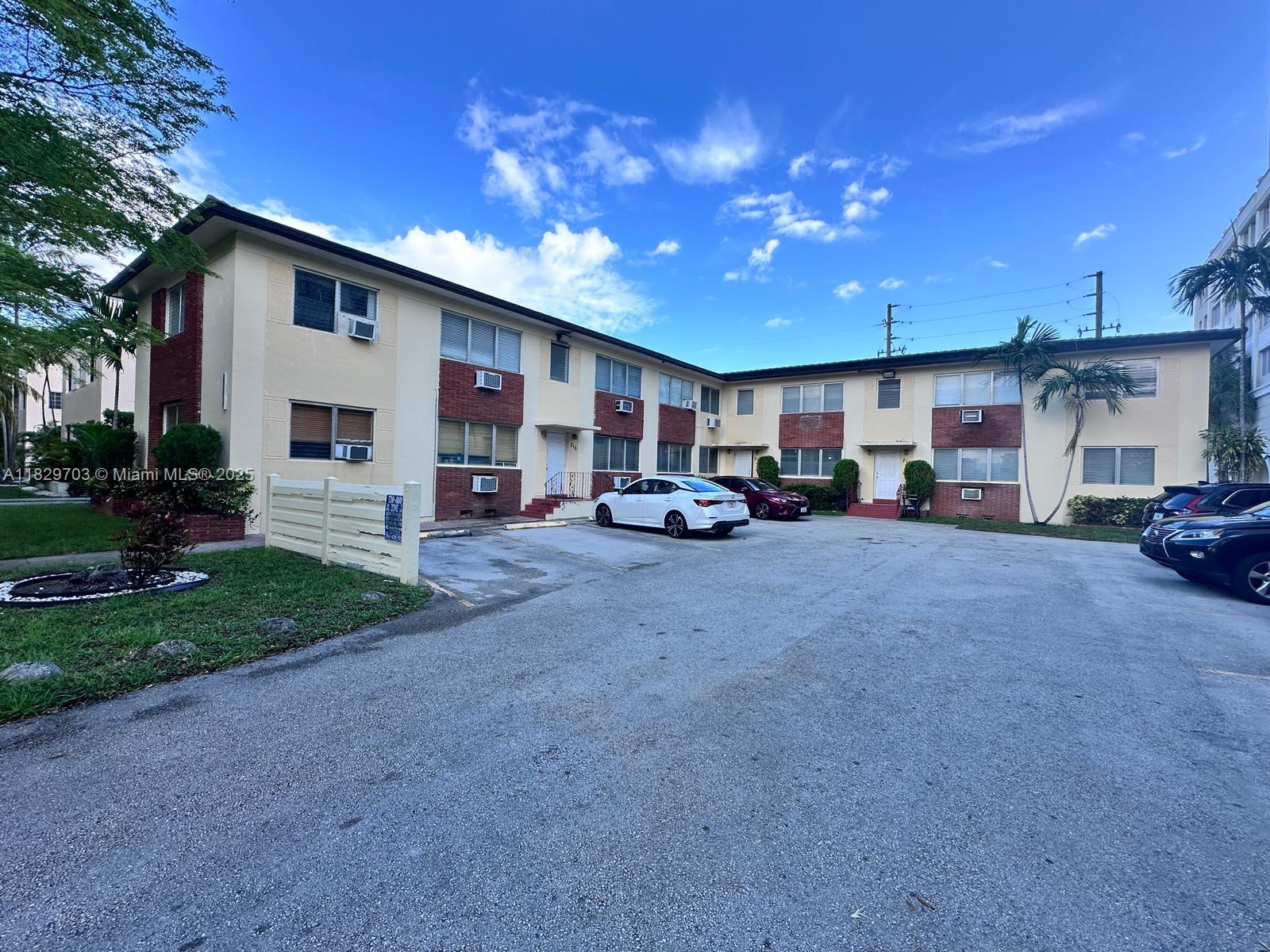 Modern, spacious and newly renovated 1bed/1bath gorgeous apartment in the heart of Coral Gables! This unit was just totally renewed throughout with brand new central A/C, laminate flooring, modern kitchen/bathroom/shower & lighting. Very spacious living room with a den/office area and a large bedroom that can fit a king-size bed. Freshly painted, new washer/dryer inside and window blinds. Fantastic location very close to shops, restaurants, Miracle Mile, shops at Merrick Park and more! One assigned parking space.