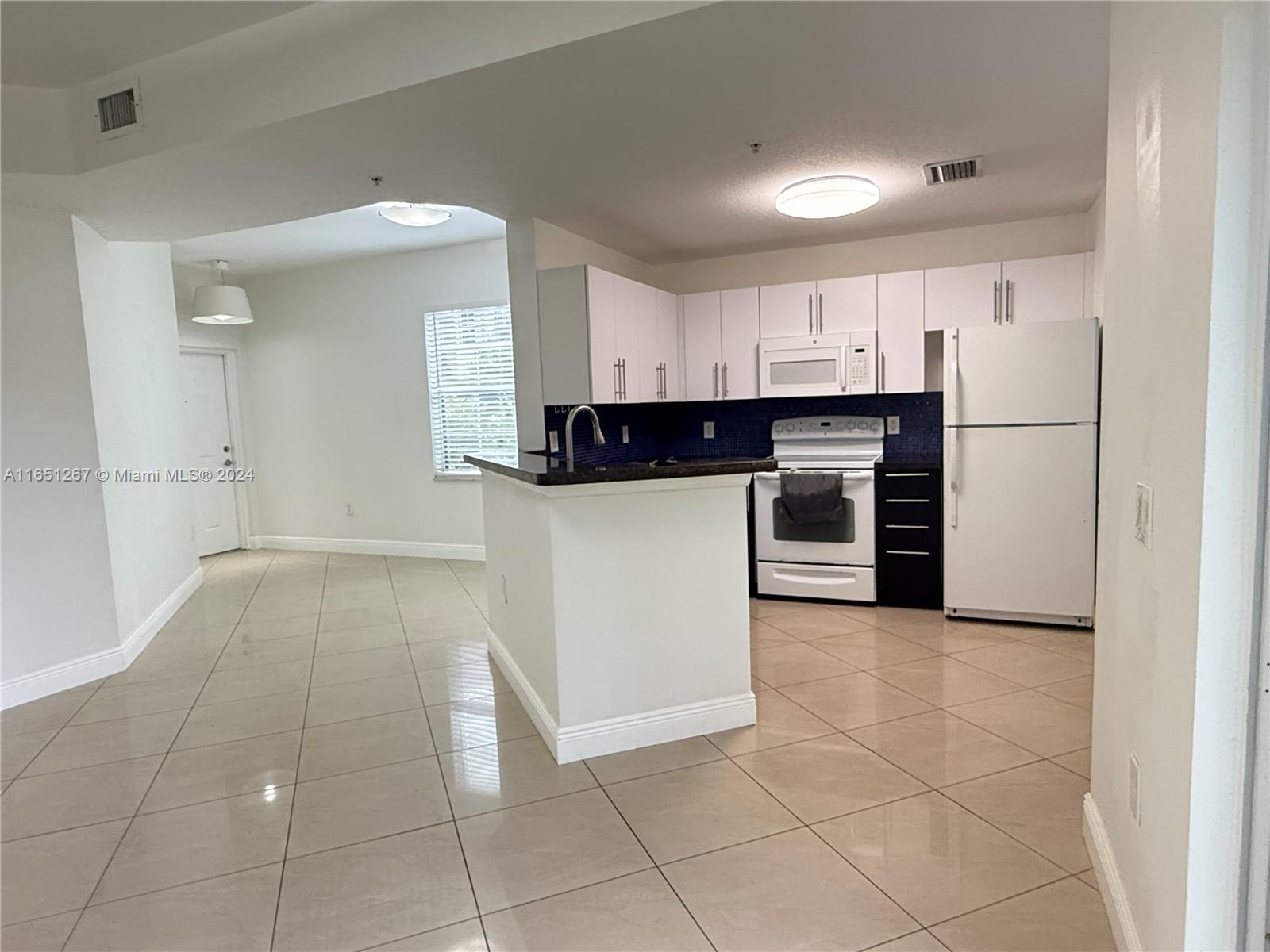 THE PRESERVE CONDO - Residential Lease