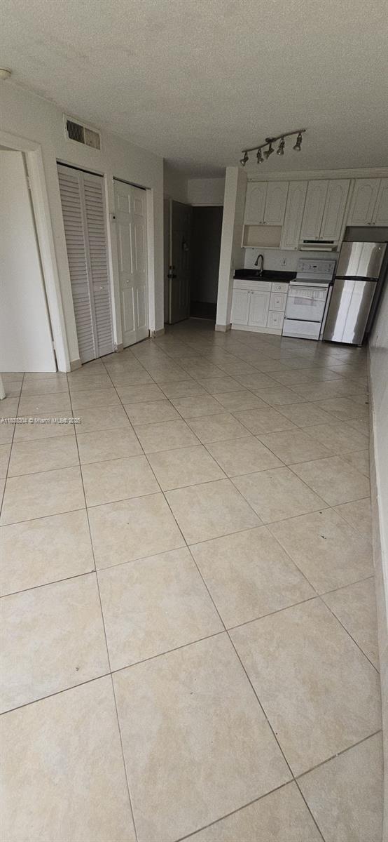 8260 SW 210th St 305