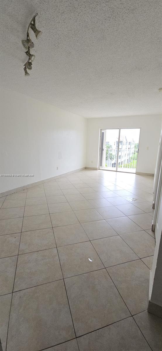 8260 SW 210th St 305