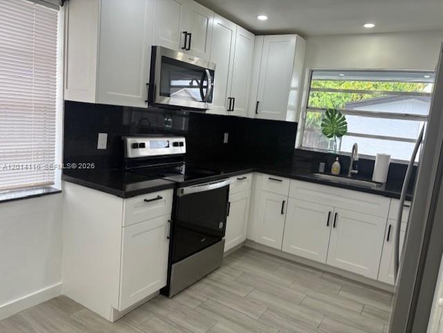 MEADOW WOOD MANOR SEC 9 - Residential Lease
