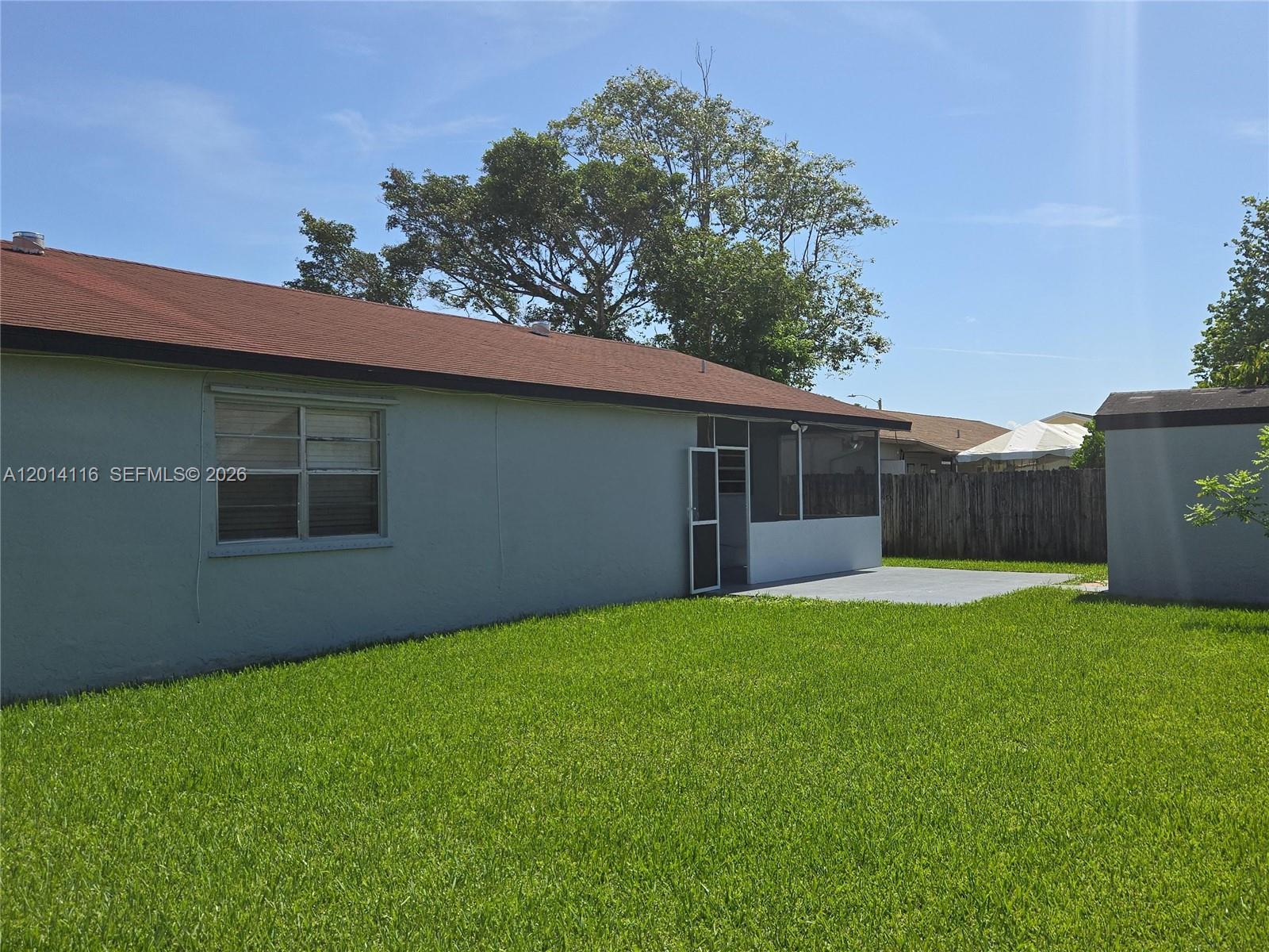 MEADOW WOOD MANOR SEC 9 - Residential Lease