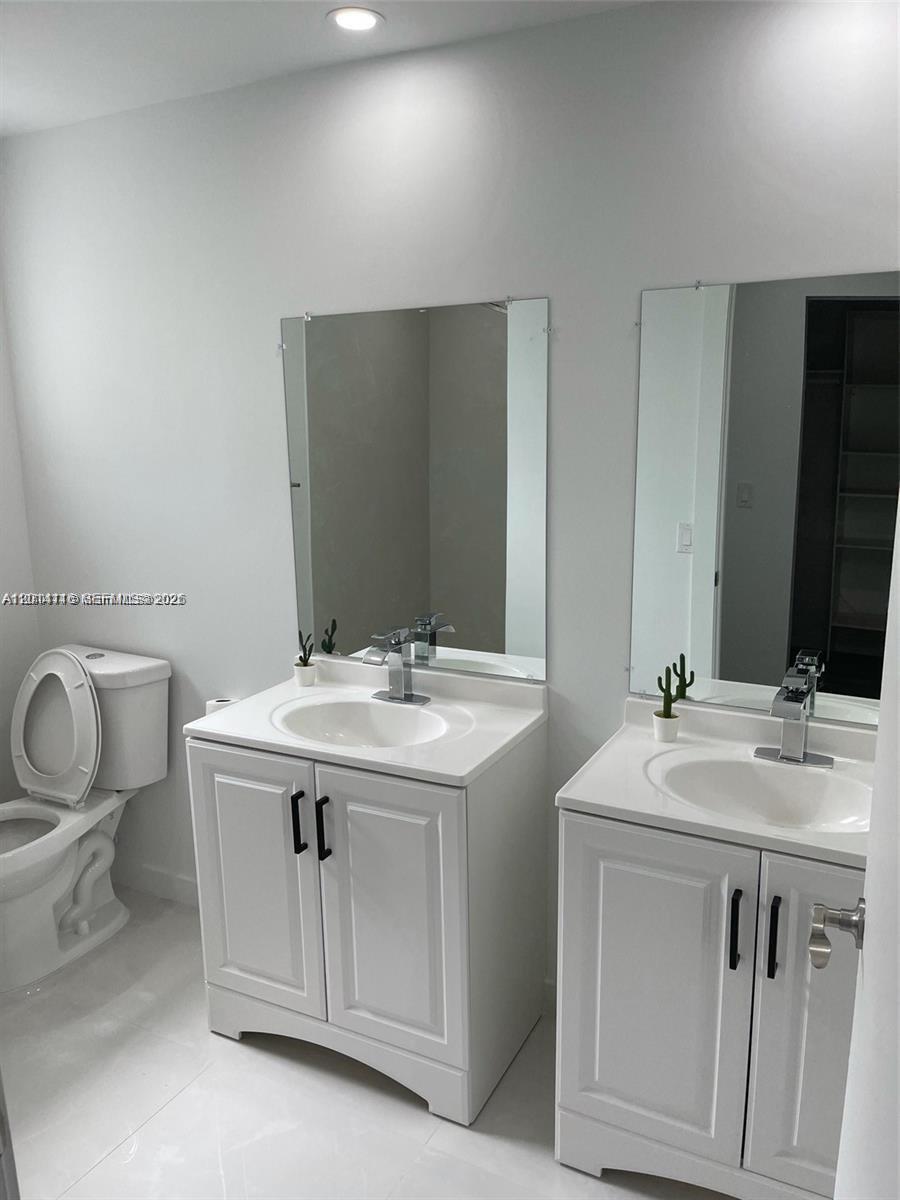 MEADOW WOOD MANOR SEC 9 - Residential Lease
