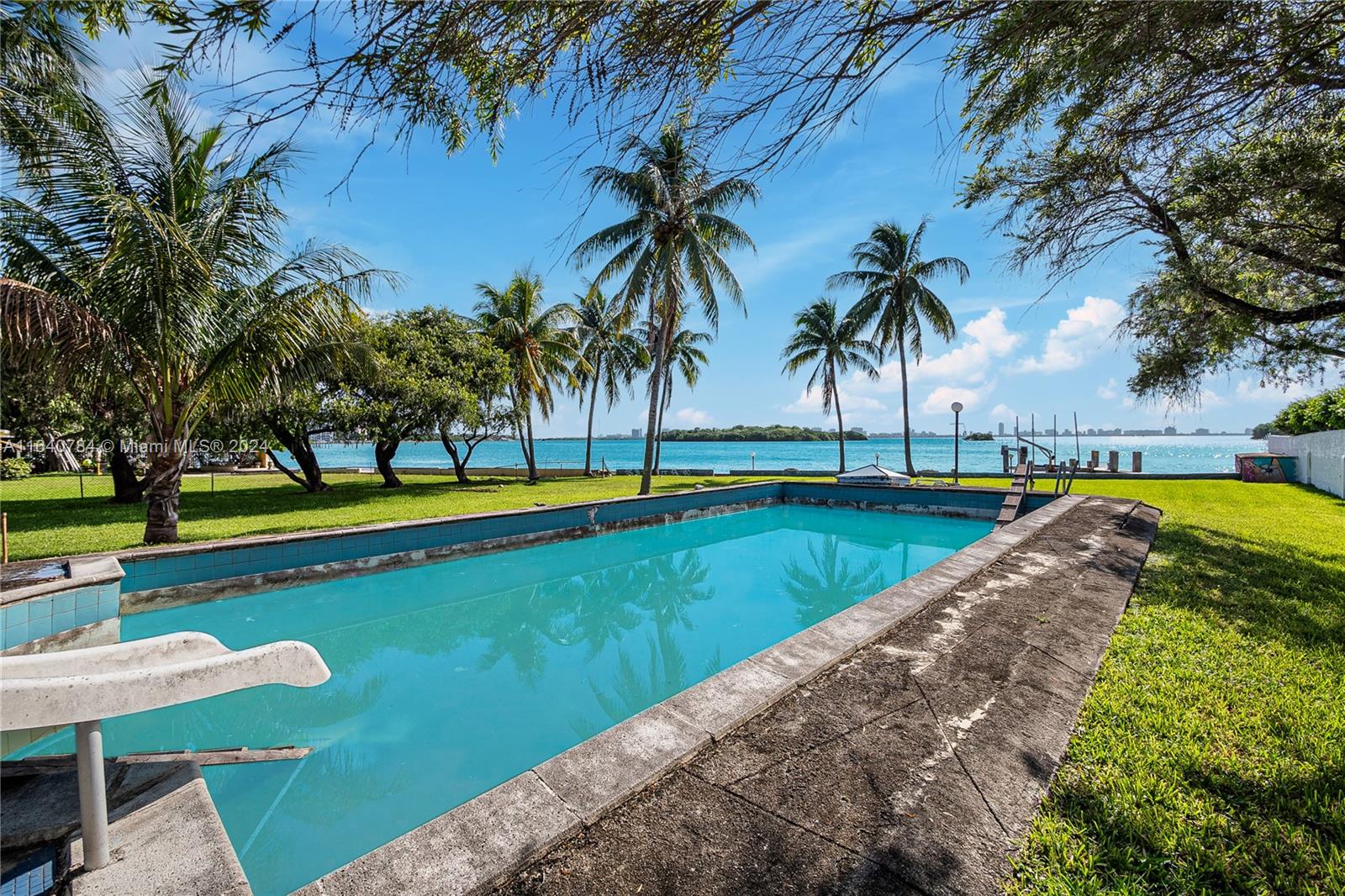 BAYSHORE A - Residential