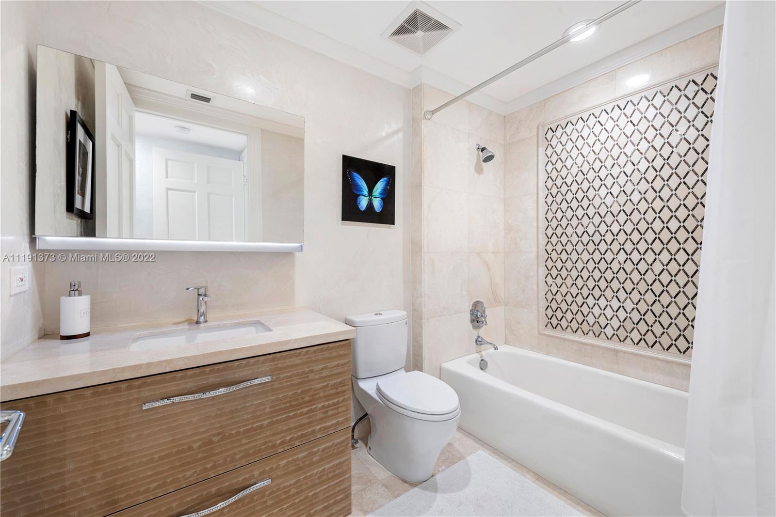 7400 OCEANSIDE AT FISHER - Residential