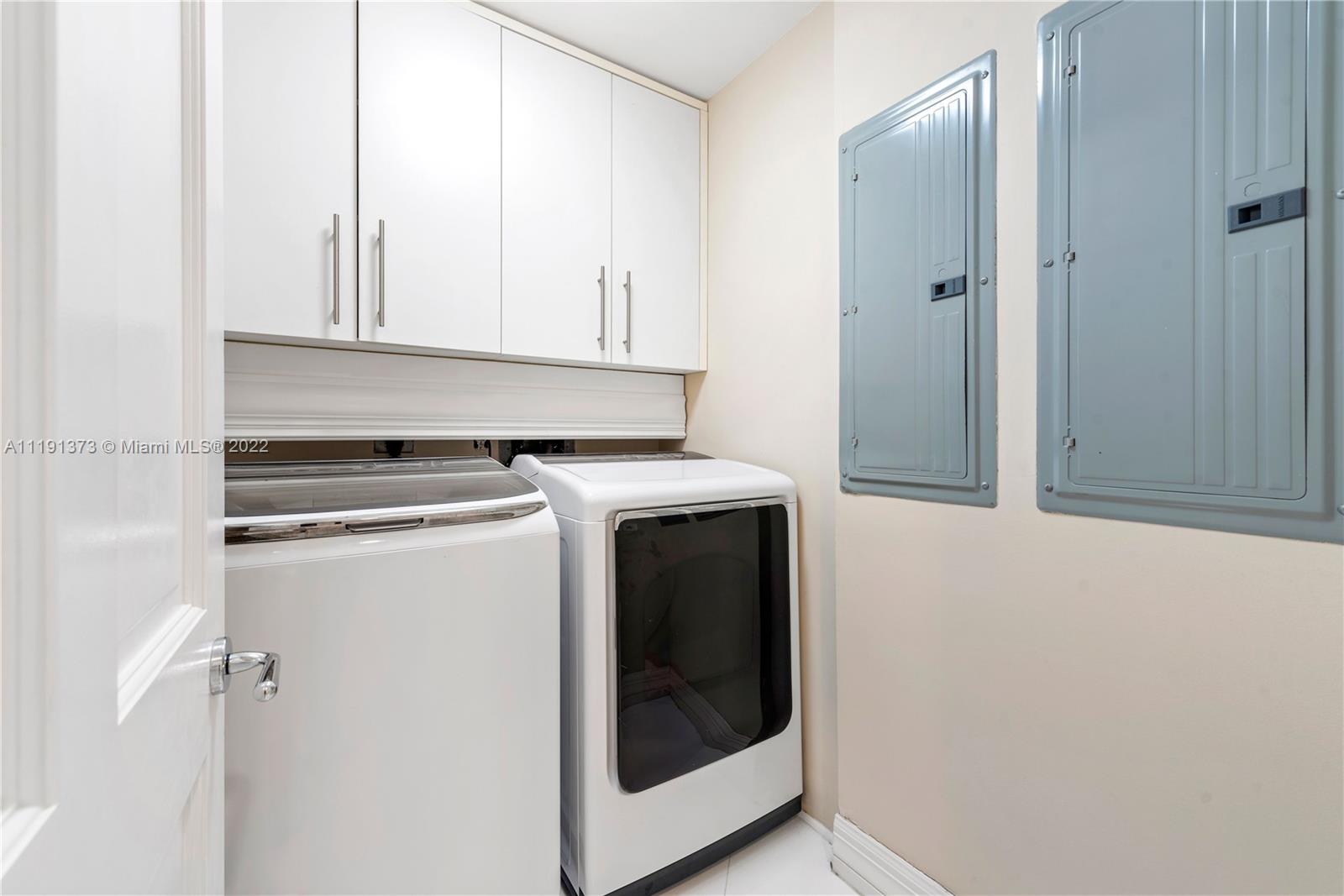 7400 OCEANSIDE AT FISHER - Residential