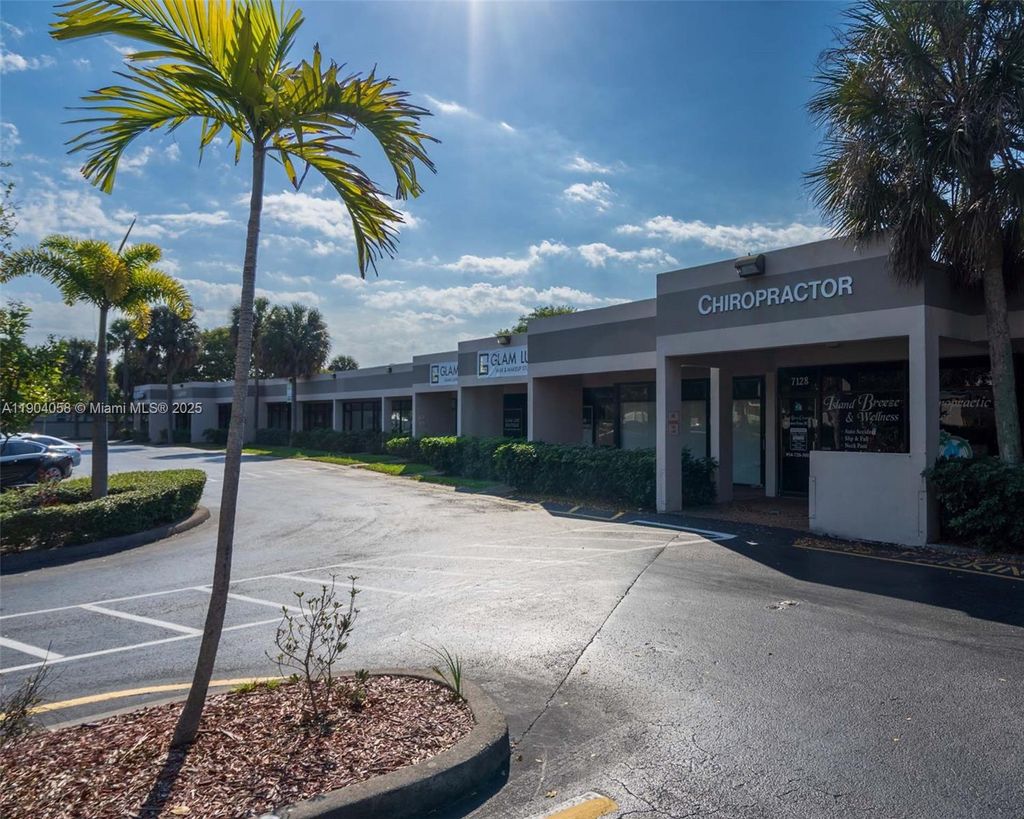 Photo of 7132 W Mcnab Rd #7132, Tamarac, FL 33321 (MLS # A11904058)