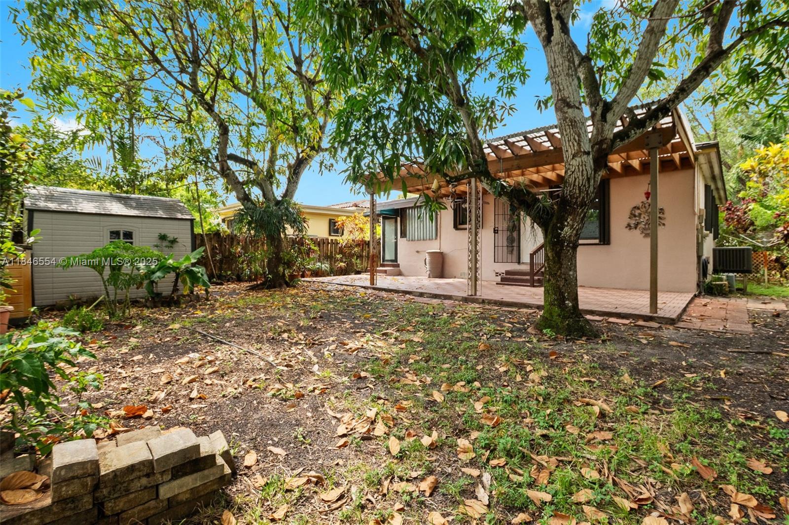 COUNTRY CLUB ESTS SEC 3 - Residential