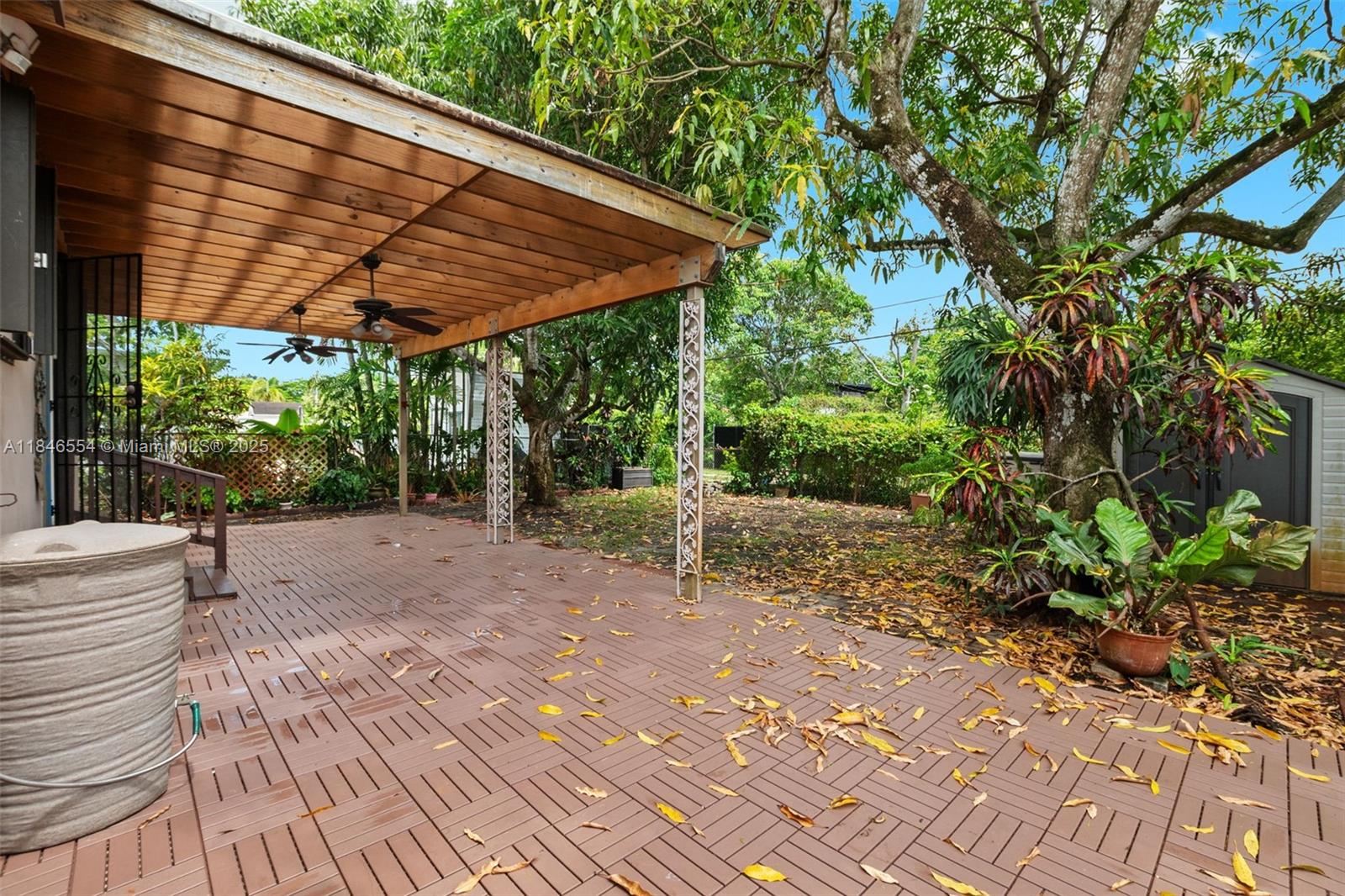 COUNTRY CLUB ESTS SEC 3 - Residential