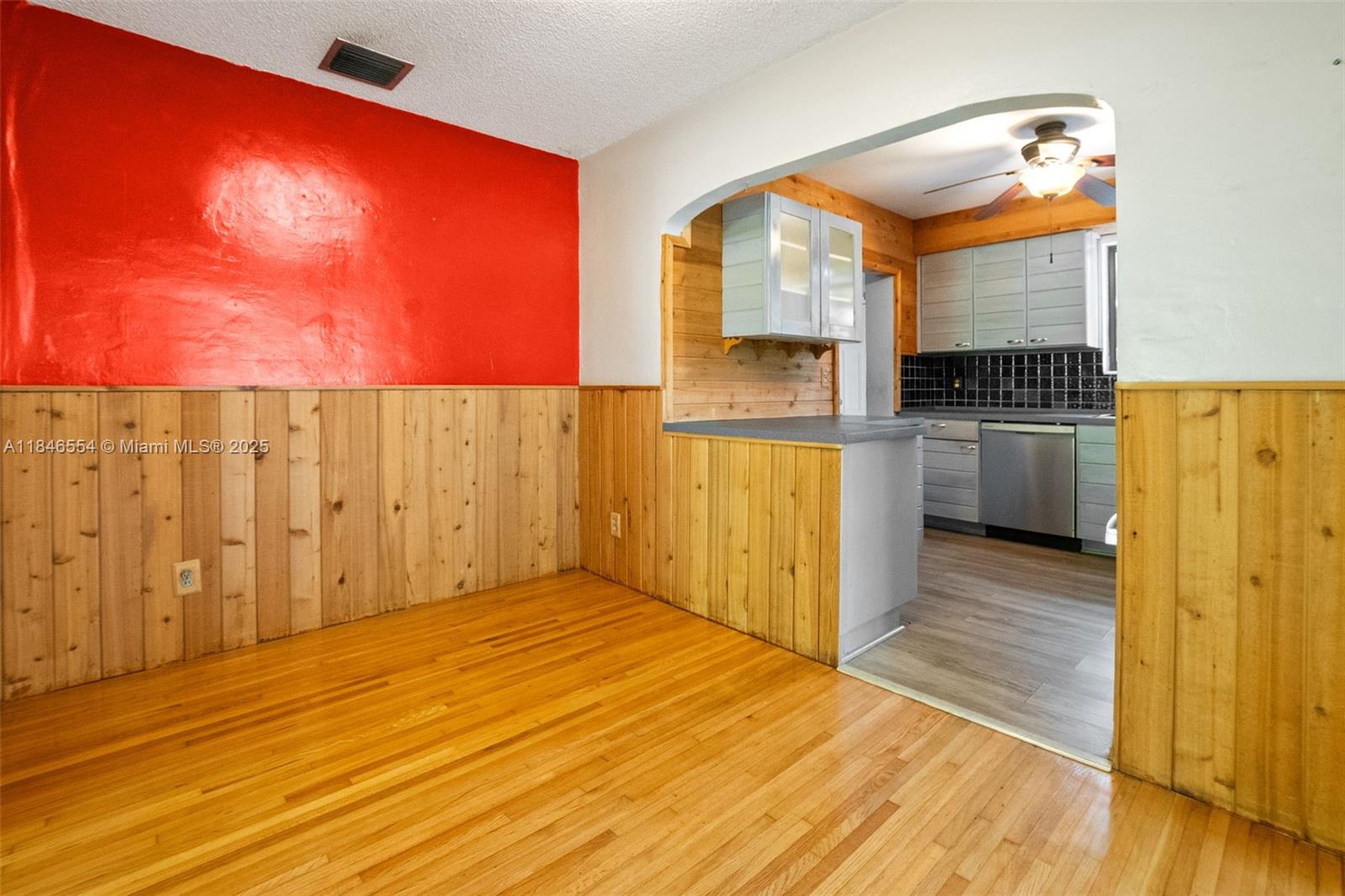 COUNTRY CLUB ESTS SEC 3 - Residential