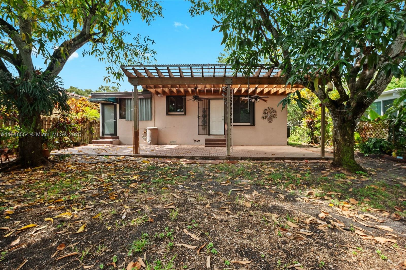 COUNTRY CLUB ESTS SEC 3 - Residential