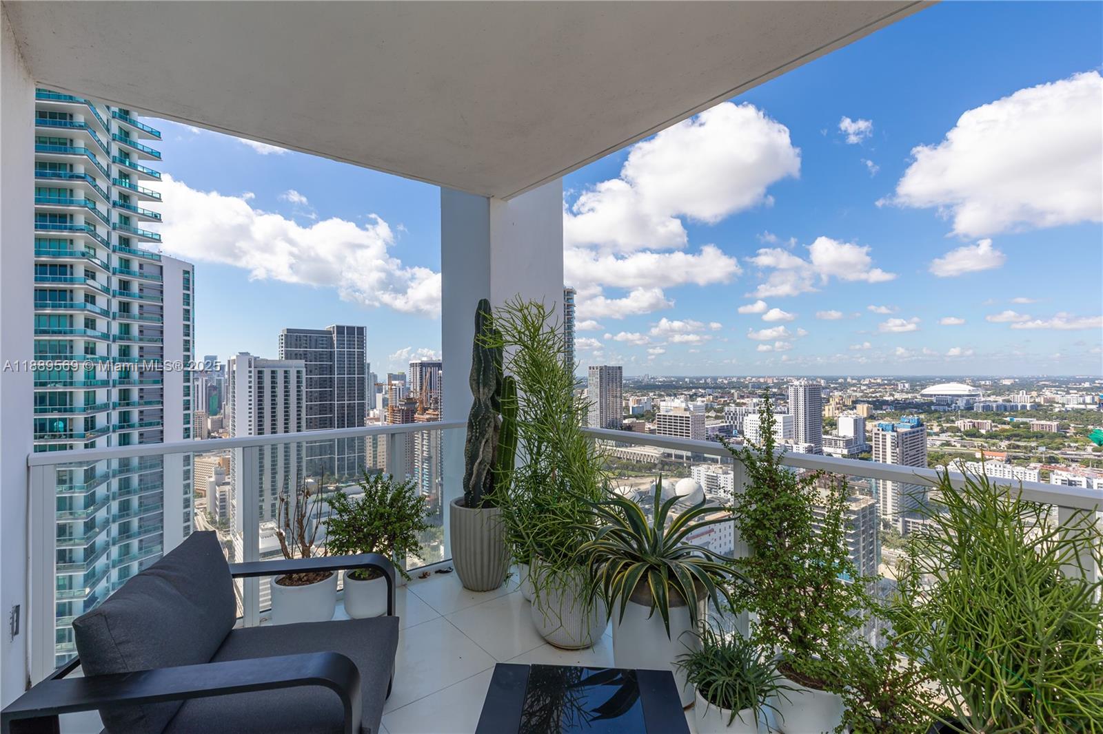TEN MUSEUM PK RESIDENTIAL - Residential Lease