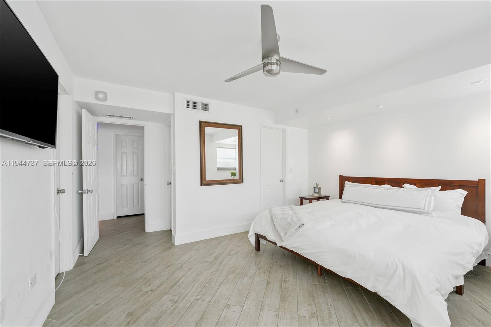 OCTAGON TOWERS I CONDO - Residential