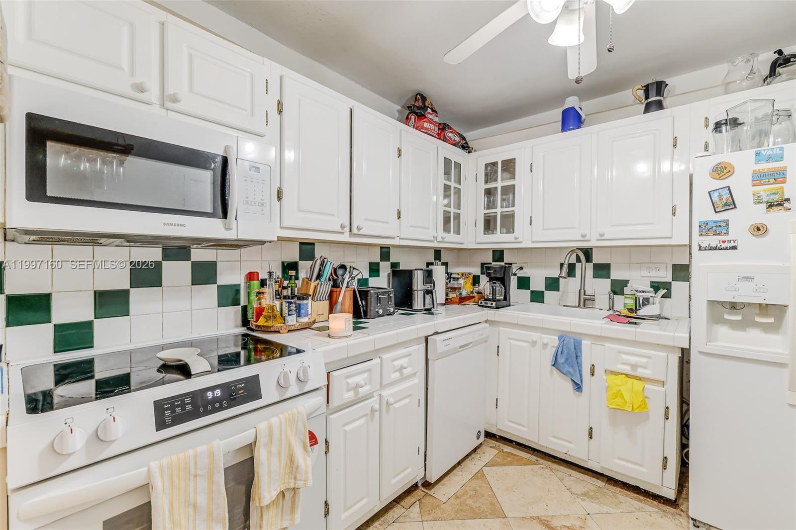 MAISON GRANDE CONDO - Residential