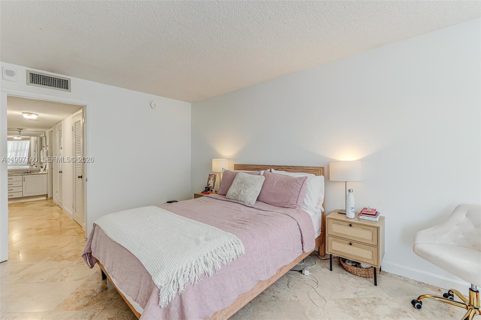 MAISON GRANDE CONDO - Residential