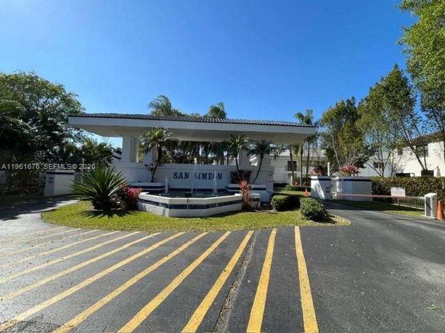 Spectacular remodeled unit with high quality materials, great location, five minutes from Aventura Mall, 3 Beds and 2 Bath,  condo in a gated community in Yves Dairy inside San Simeon. This condo is ready to move in. Nice size Master bedroom, huge updated closets, nice kitchen. New Roof, nice pool, club house, gym, tennis court