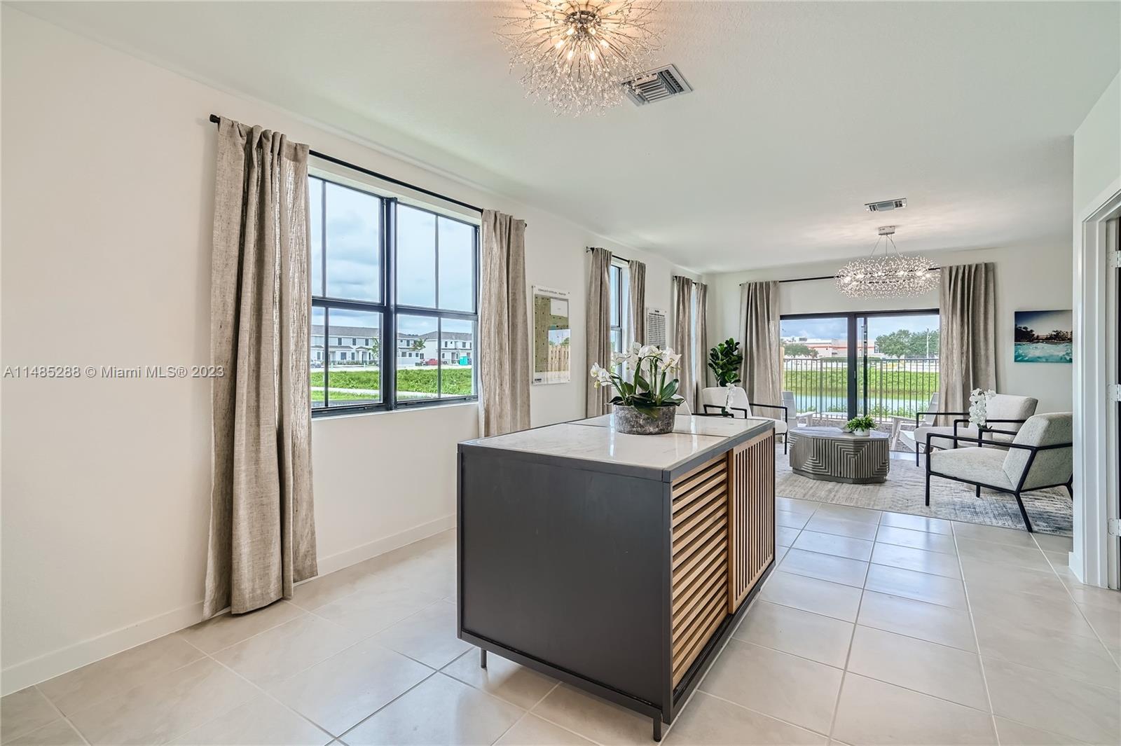 Palm Cay - Residential
