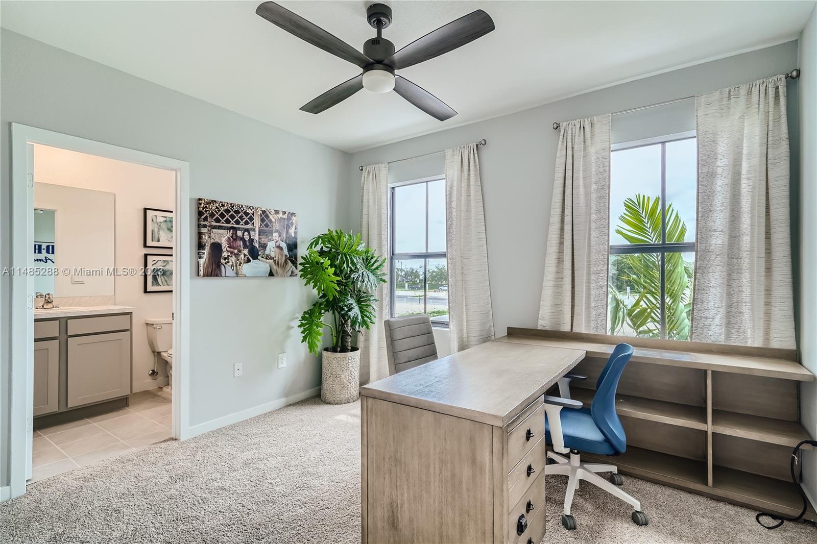 Palm Cay - Residential