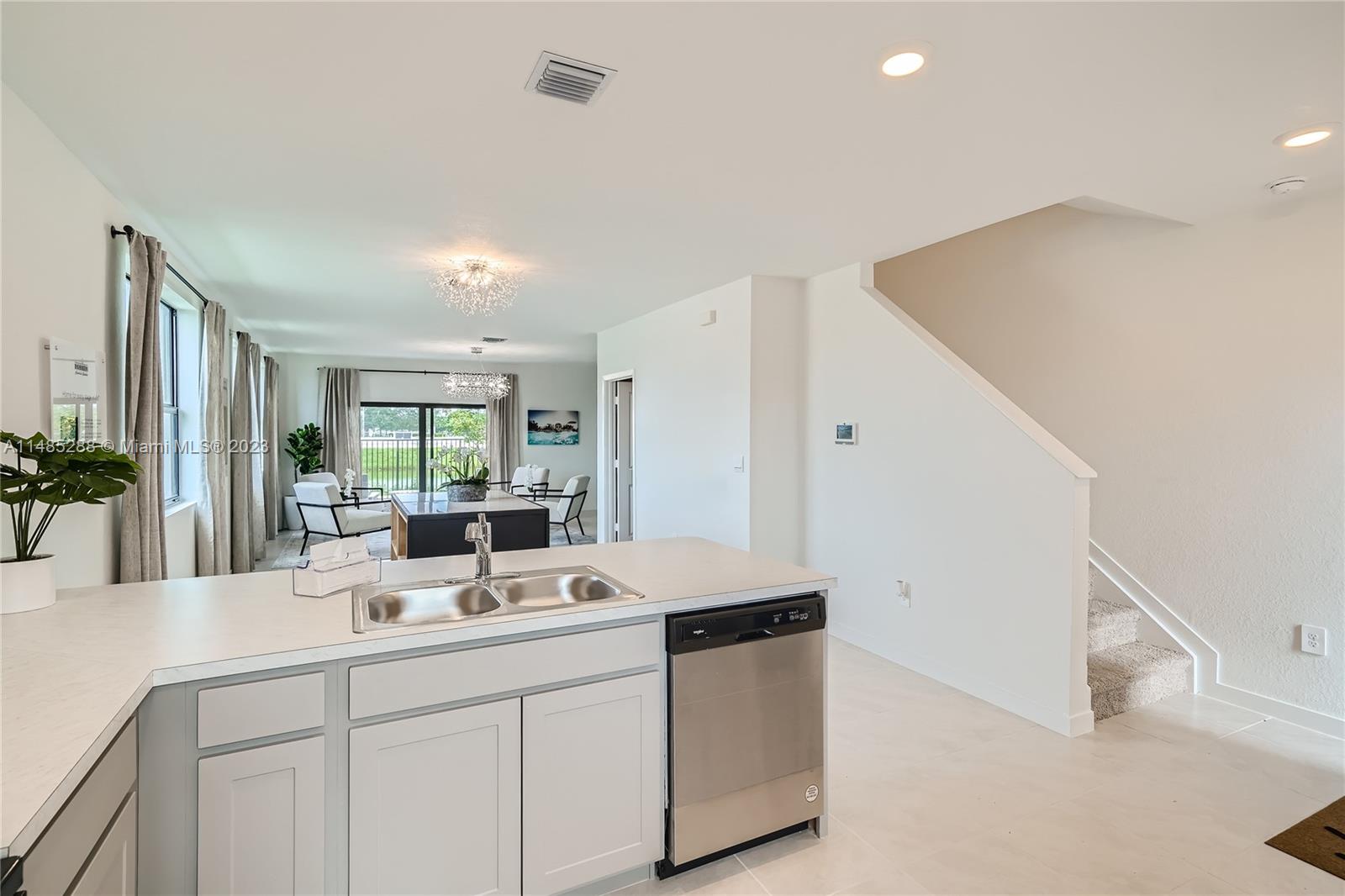 Palm Cay - Residential