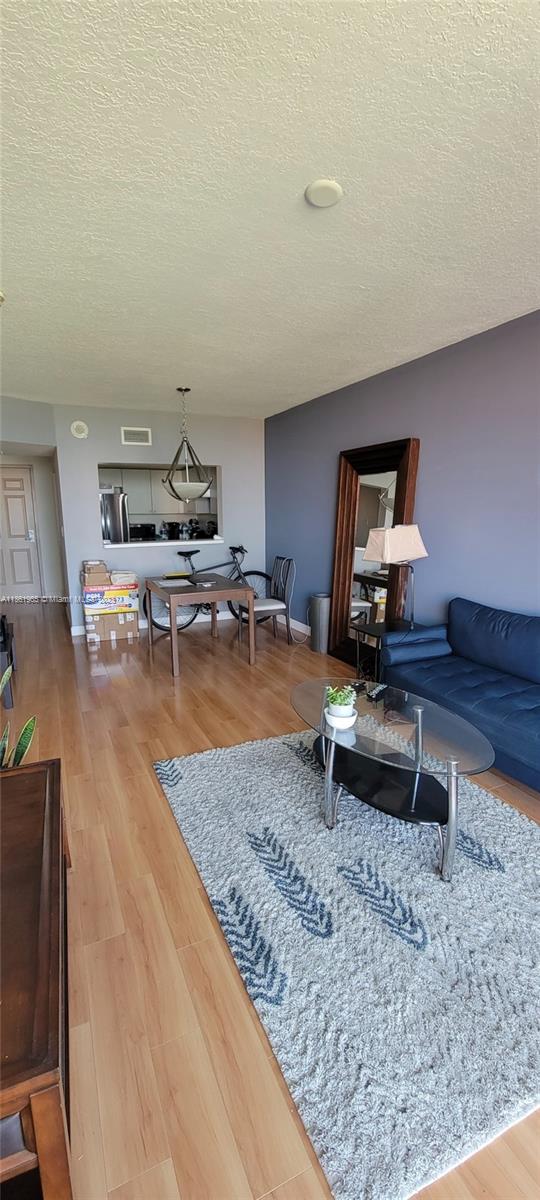 TIDES AT BRIDGESIDE SQUAR - Residential Lease