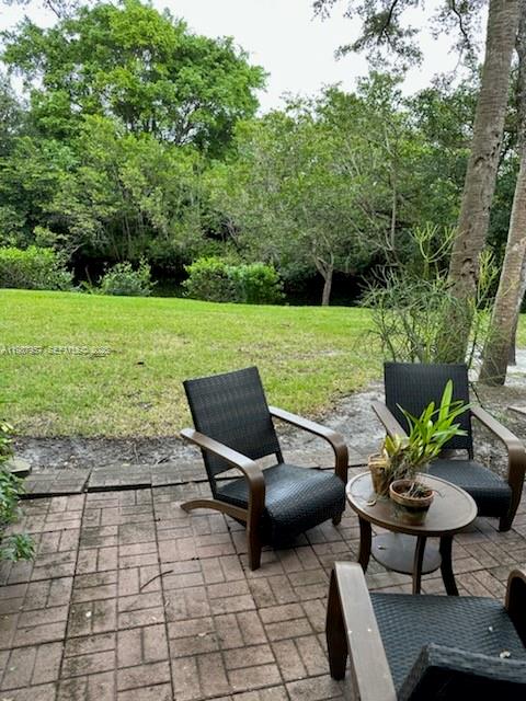 EMERALD OAKS 13 CONDO - Residential