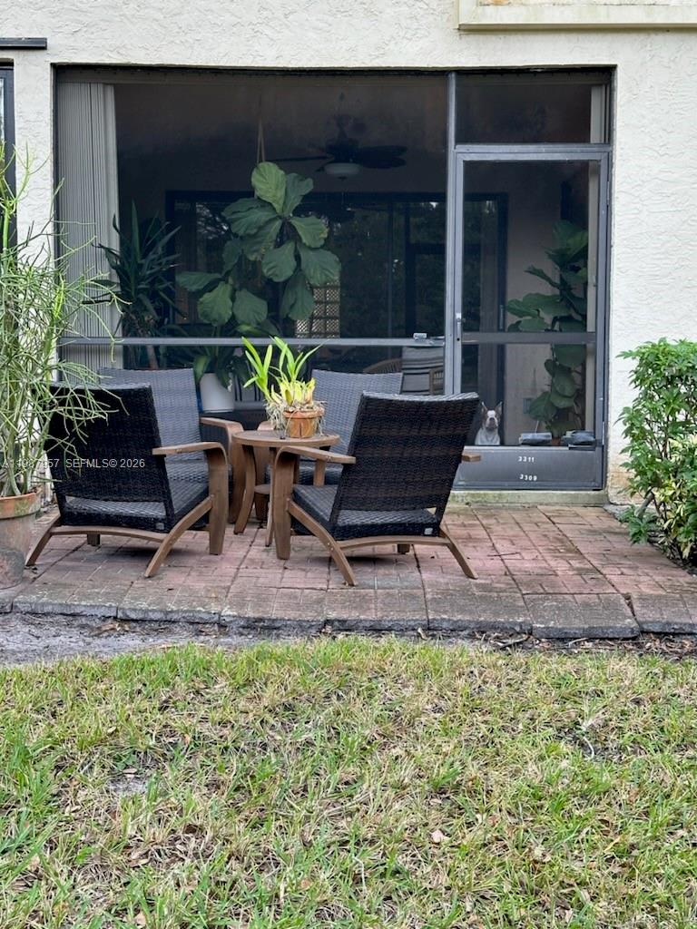 EMERALD OAKS 13 CONDO - Residential