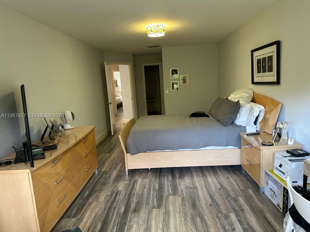 EMERALD OAKS 13 CONDO - Residential