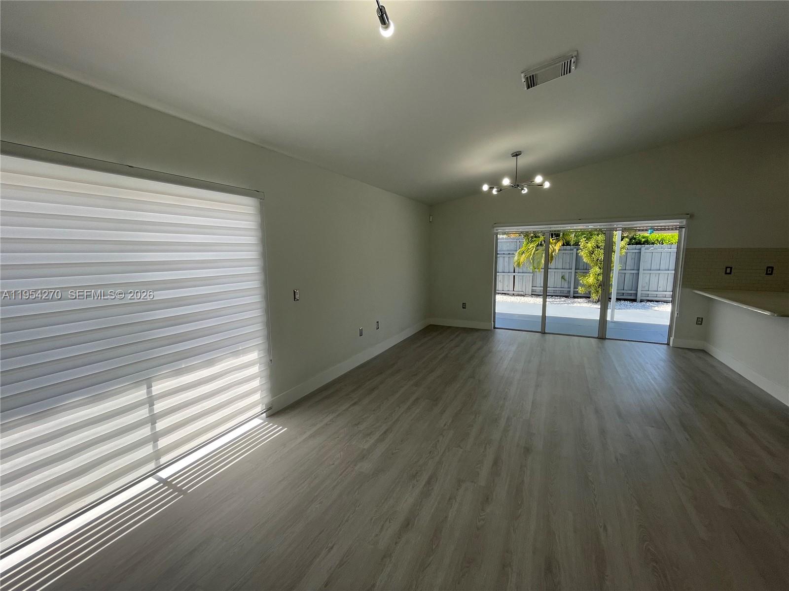 VILLA SEVILLA - Residential