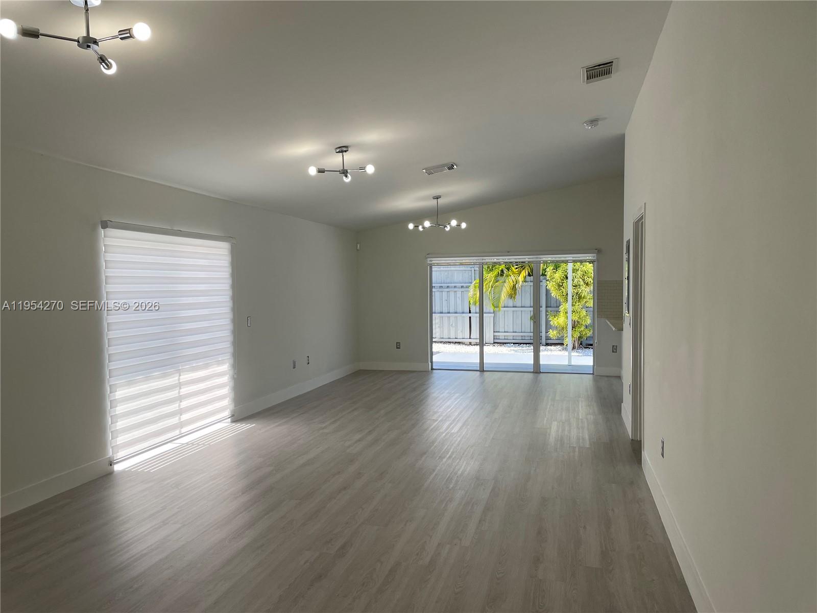 VILLA SEVILLA - Residential