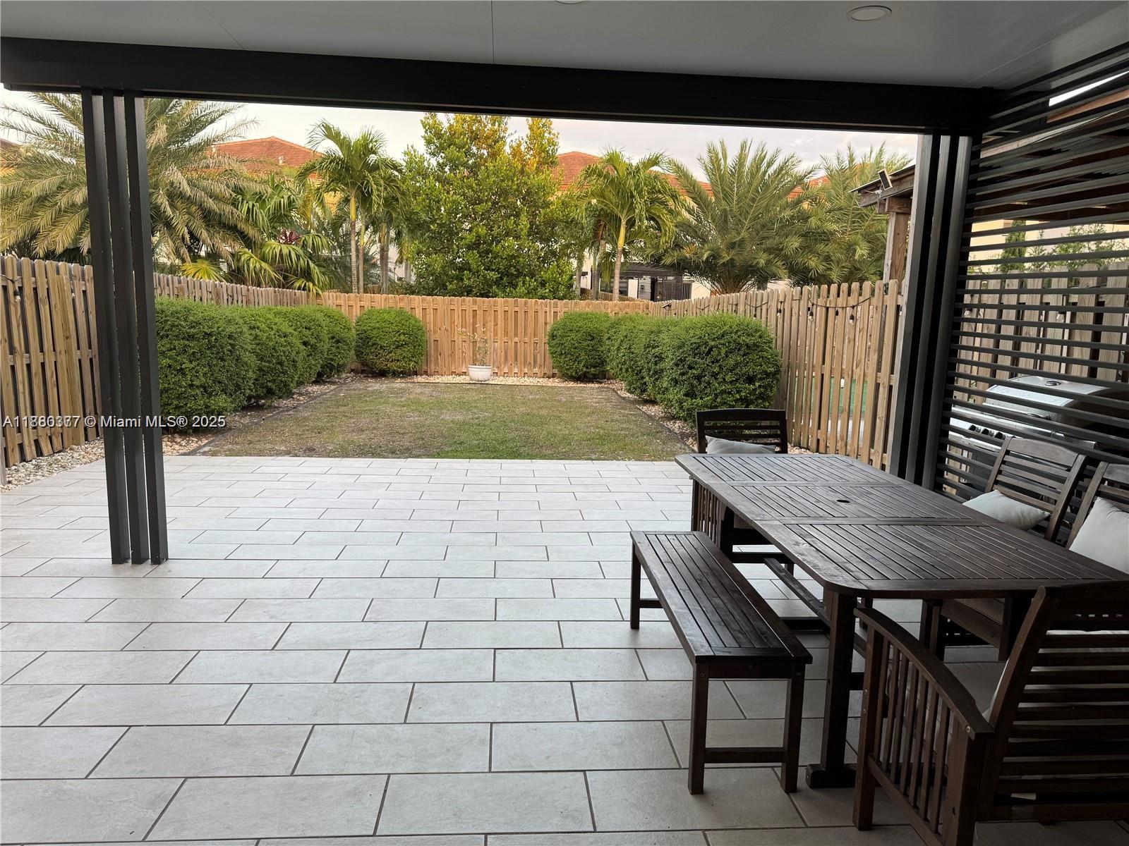 S ALLAPATTAH GARDENS - Residential