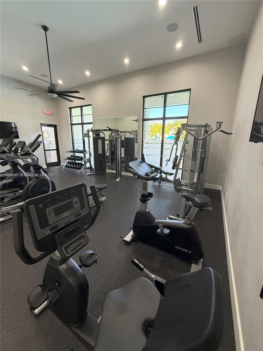 S ALLAPATTAH GARDENS - Residential