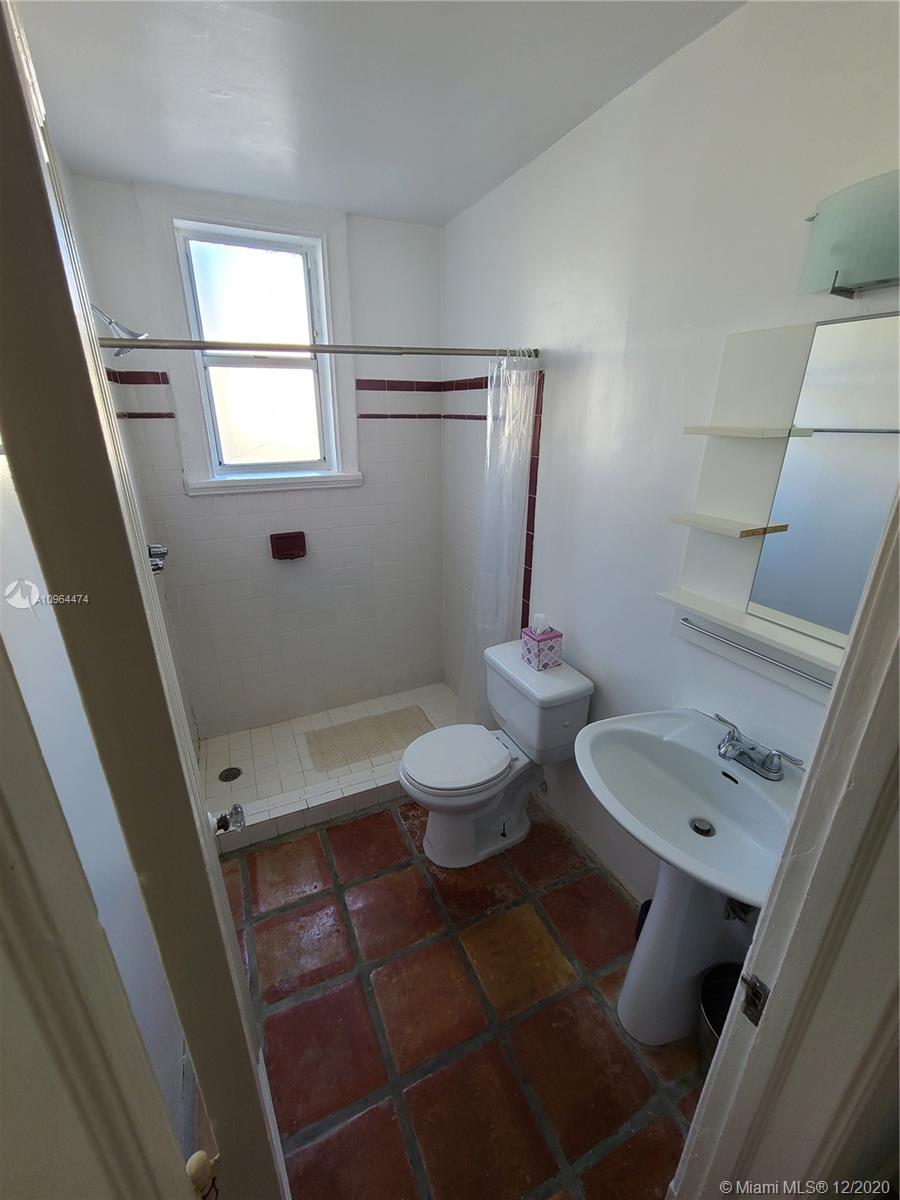 THE ESPLANADE BEACH CONDO - Residential Lease